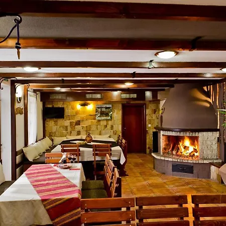 Manastira 2 Emo شقة بامبوروفو