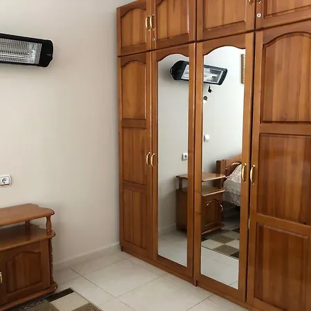 Apartament Manastira 2 Emo *